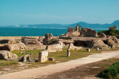 Tour panoramico di Cartagine, i Souk, la Medina e Sidi Bou Said dal porto di Tunisi